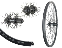 B�rwinkels 28 Zoll Hinterrad 21-622 DH21 Disk mit �sen Shimano M525 6 Loch Disc 8-11-Fach Schnellspanner Speichen schwarz