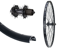 Aggro-X 28 Zoll Hinterrad 21-622 B21 mit �sen Hinterrad Nabe 8-10 Fach Kassette 6 Loch Schnellspanner Disc Speichen schwarz